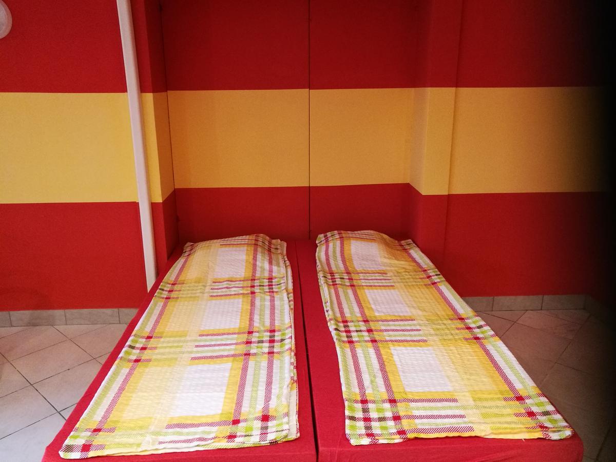Hostel Horgos Centar Bagian luar foto